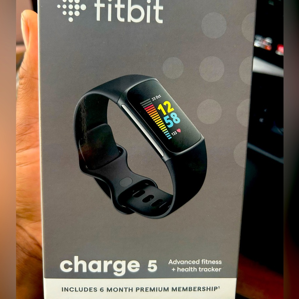 Fitbit Charge 5